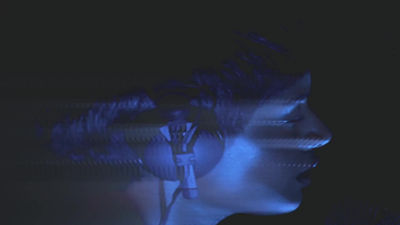 GirlSweetVoiced — debut show stage design, light programming, content creation, and VJ